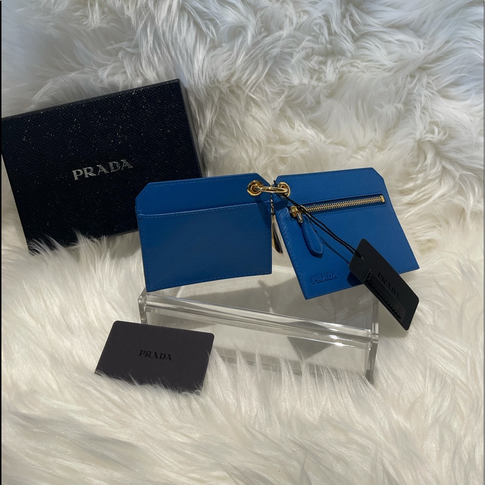 ❣️❣️SOLD❣️❣️Prada blue saffiano keychain/card case wallet - Picture 5 of 6